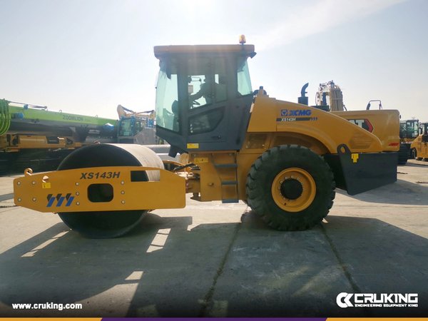 XCMG XS143H Road Roller