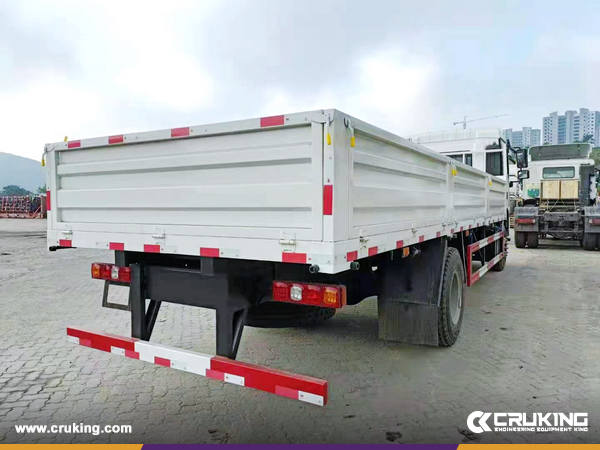 SHACMAN Cargo Truck