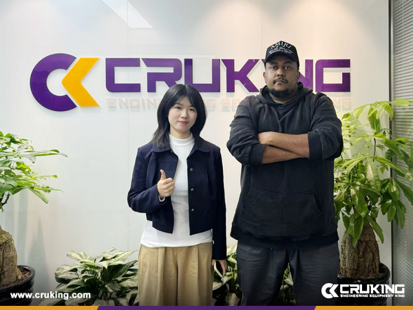 UAE Customer Visited CRUKING Office