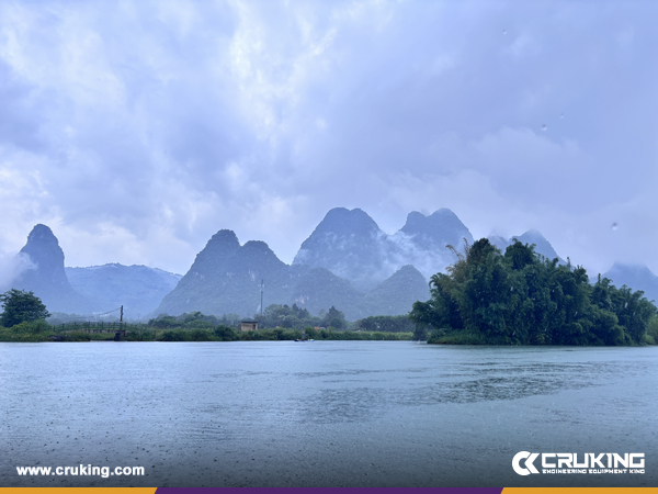 CRUKING Team Enjoys Touring Guilin