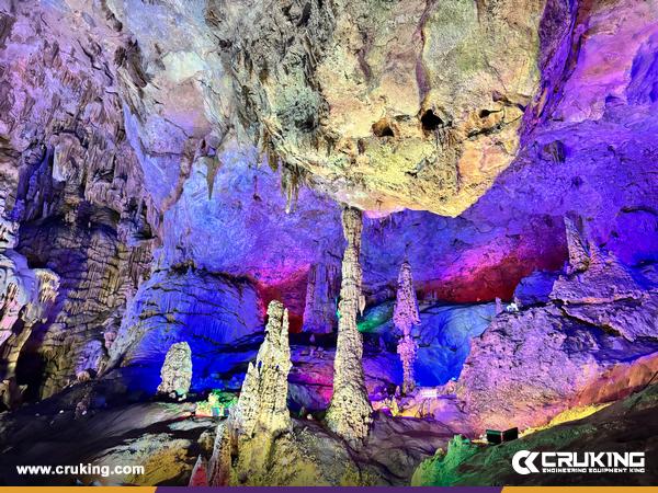 CRUKING Team Enjoys Touring Guilin