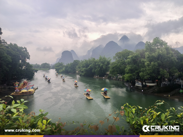 CRUKING Team Enjoys Touring Guilin