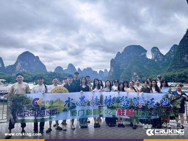 CRUKING Team Enjoys Touring Guilin