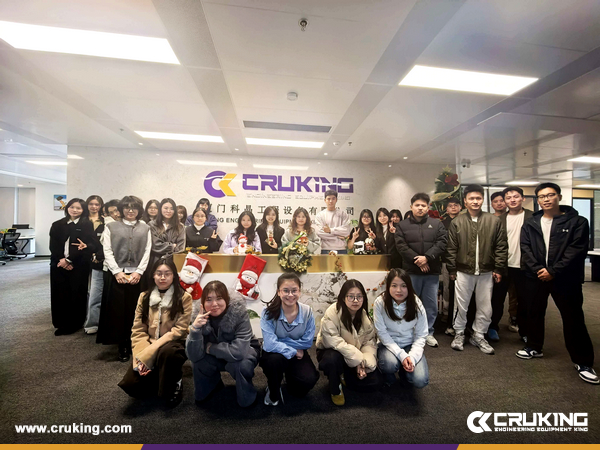 CRUKING Celebrates Christmas and the Year Ahead