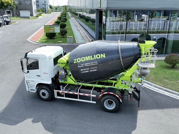 The Rise of Green Energy: A New Wave of Opportunity for Construction Machinery