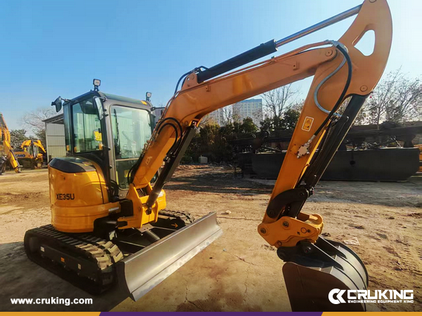 Belarus - 1 Units XCMG XE35U Crawler Excavator