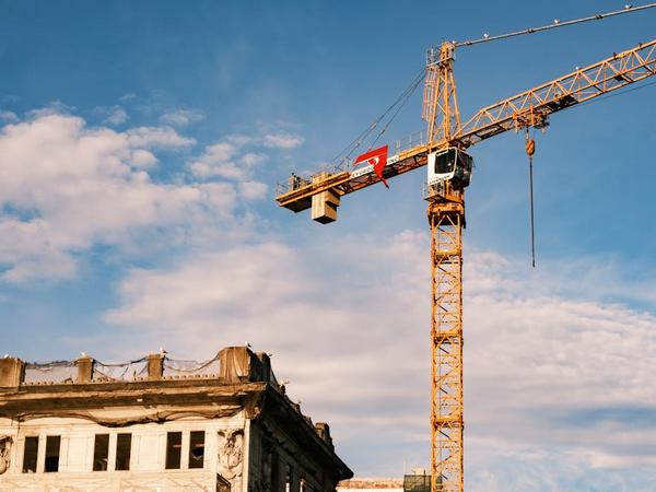 Recommendations for Safe Operation and Maintenance of Cranes